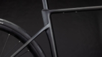 Silniční kolo Cube ATTAIN C:62 RACE blackline 2026