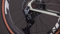 Gravel kolo Cube NUROAD C:62 SLX reedbeige´n´chrome 2026