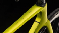 Silniční kolo CUBE AGREE C:62 RACE flashlime 'n'black 2025