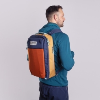 batoh cestovní Progress TRAVEL BAG terakota/tm.modrá/žlutá