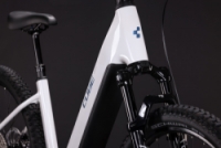 Elektrokolo Cube Reaction Hybrid RACE 800 Easy Entry snow´n´black 2027