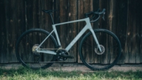 Silniční kolo Cube ATTAIN C:62 RACE skylightblue´n´cyan 2026