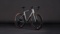 Gravel kolo Cube NUROAD C:62 SLX reedbeige´n´chrome 2026