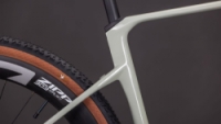 Gravel kolo Cube NUROAD C:62 SLX reedbeige´n´chrome 2026