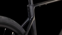 Silniční kolo CUBE ATTAIN C:62 RACE blackline 2025