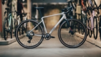 Gravel kolo Cube NUROAD SLX spaceship´n´cmyk 2027