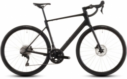 Silniční kolo Cube ATTAIN C:62 RACE blackline 2026