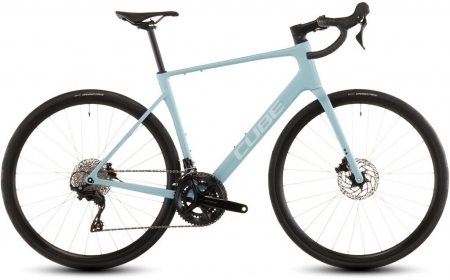 Silniční kolo Cube ATTAIN C:62 RACE skylightblue´n´cyan 2026